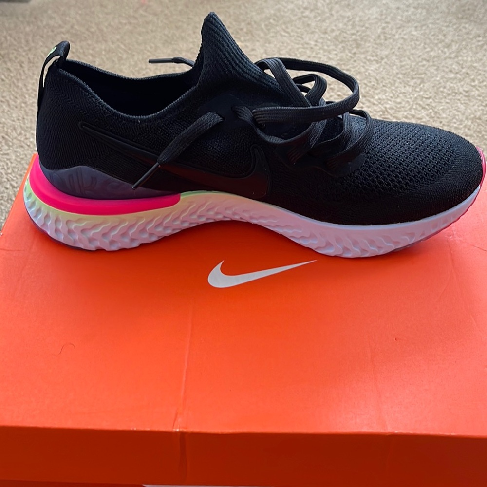 NIKE EPIC REACT FLYKNIT 2